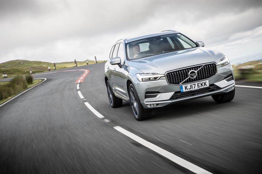  Volvo XC60 D4 Inscription 2017 года  (UK) (фото 28 из 172)